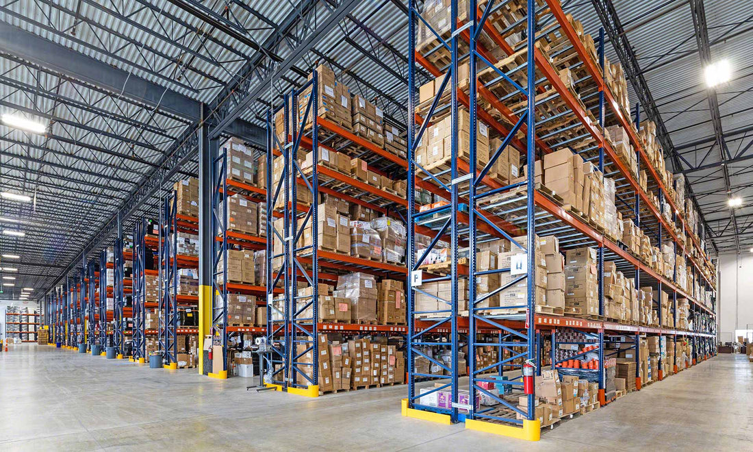 Automation Revolution: Accelerating Warehouse Efficiency with Robotics and AI Integration